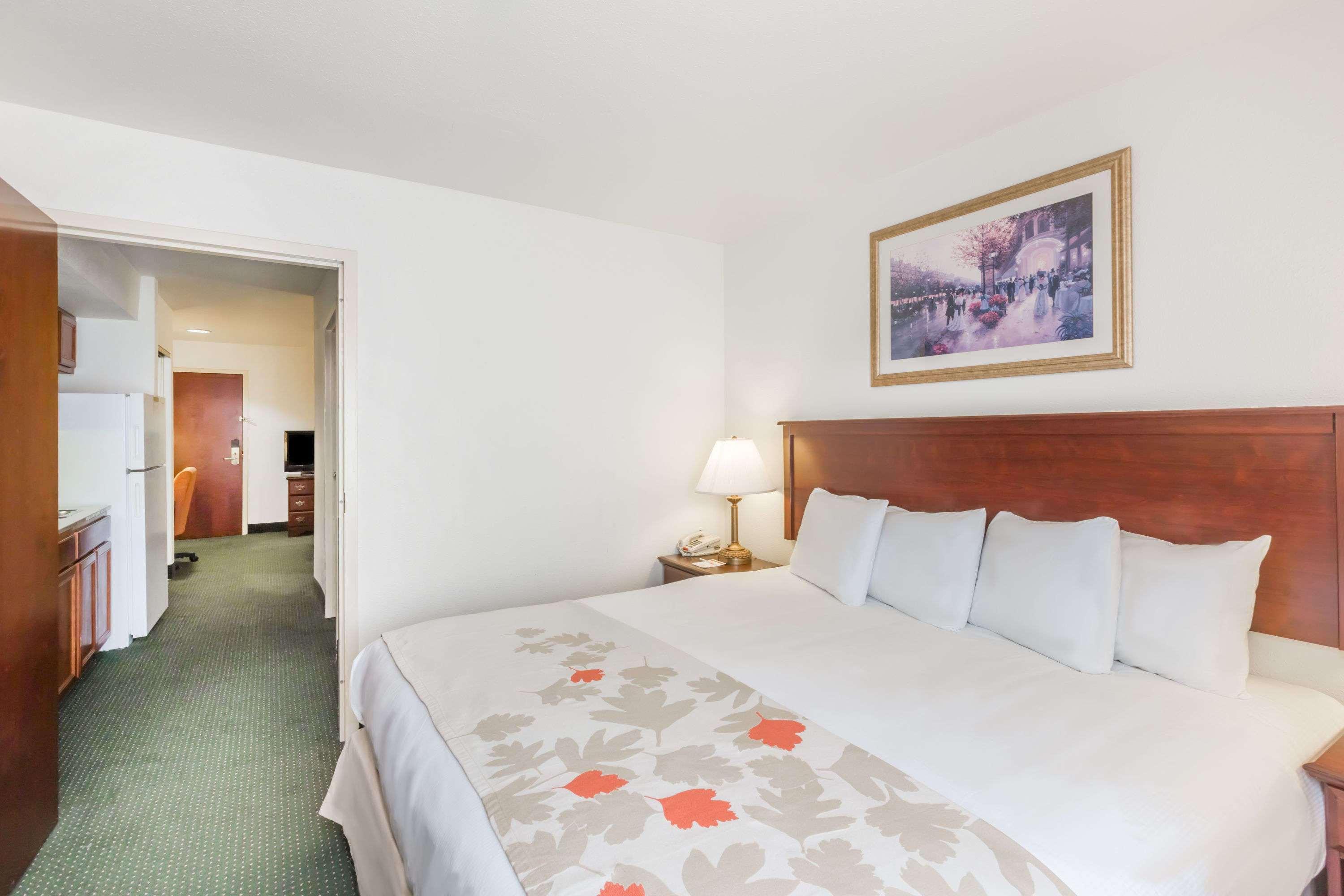 Готель Clarion Pointe Charleston - West Ashley Екстер'єр фото