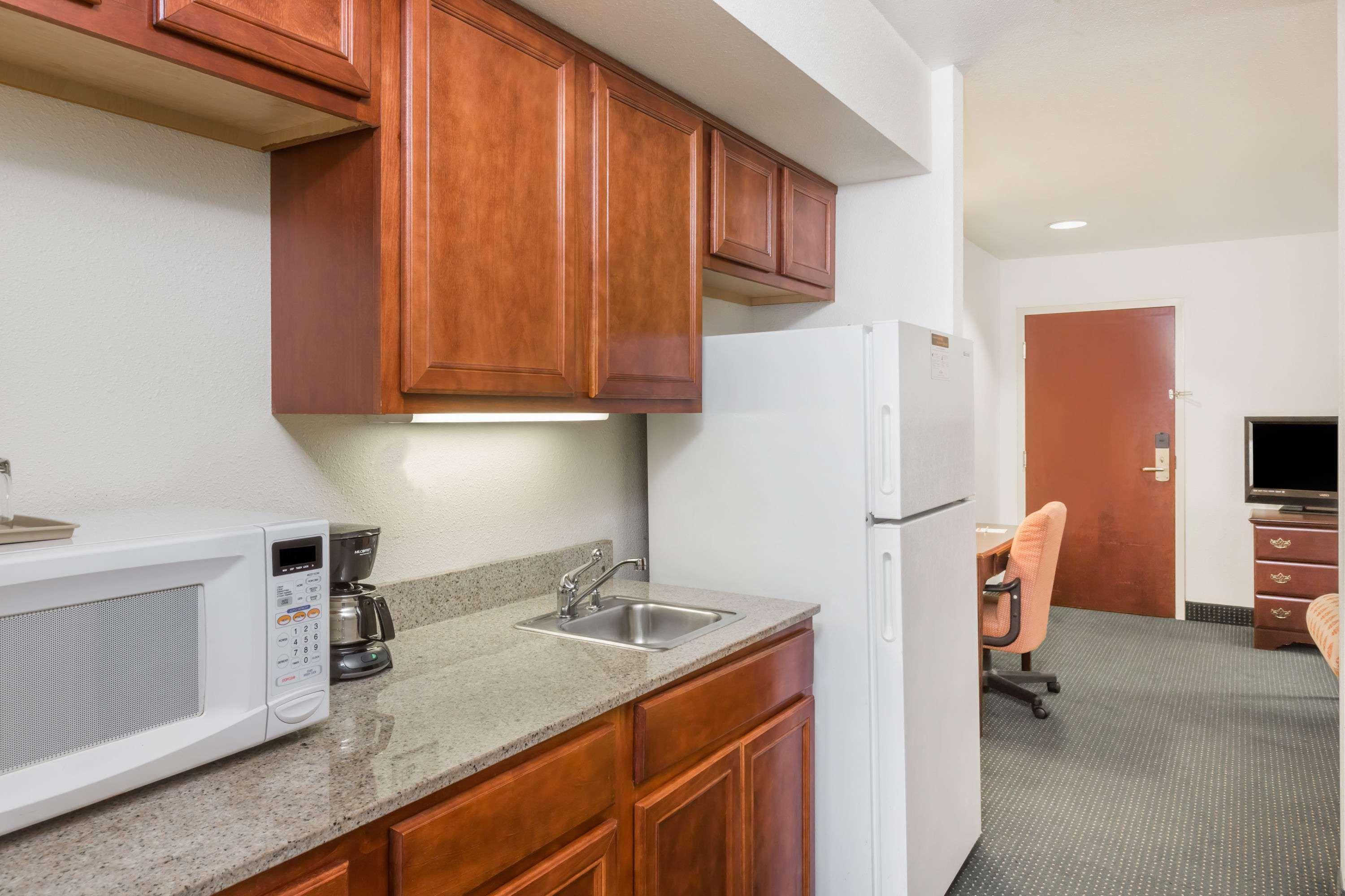 Готель Clarion Pointe Charleston - West Ashley Екстер'єр фото