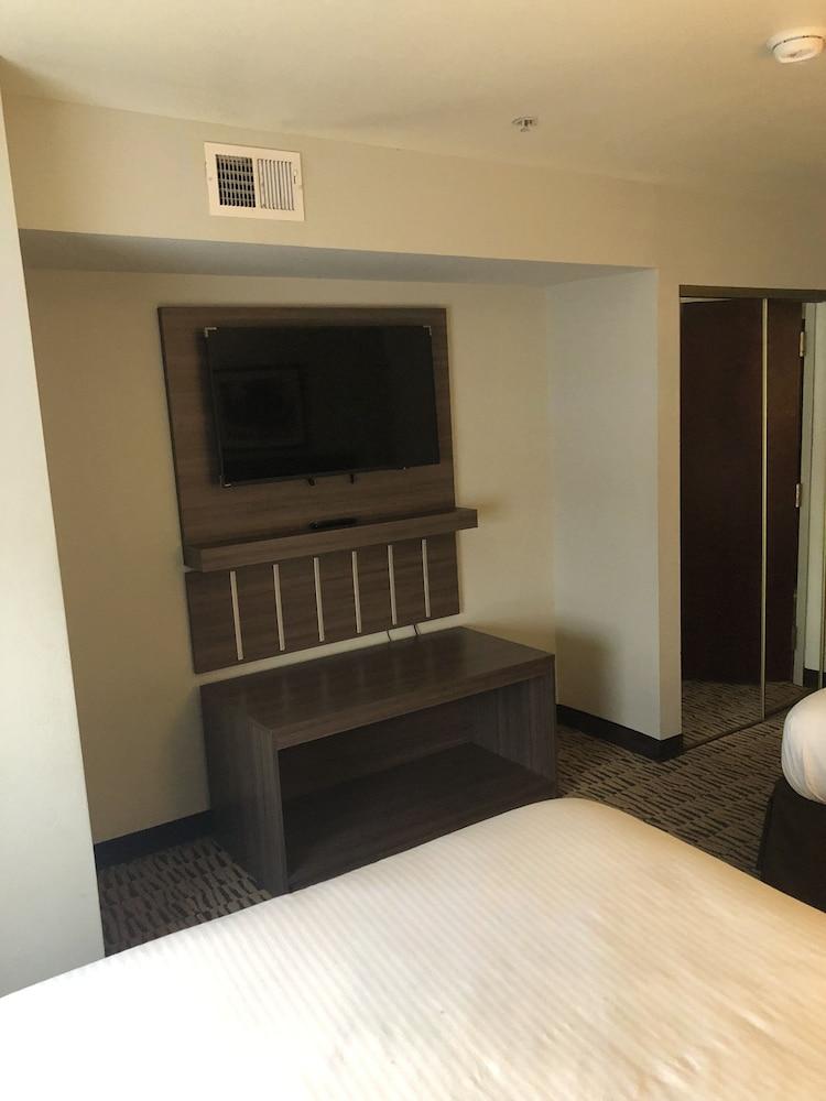 Готель Clarion Pointe Charleston - West Ashley Екстер'єр фото