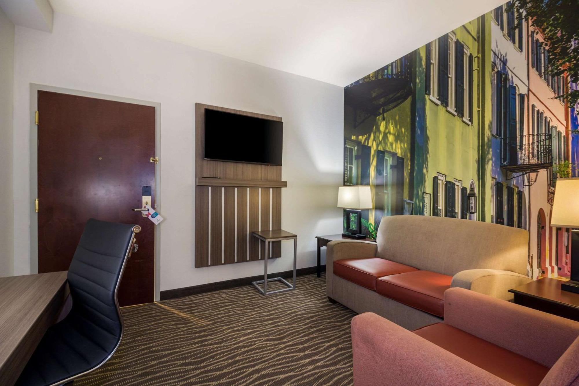 Готель Clarion Pointe Charleston - West Ashley Екстер'єр фото