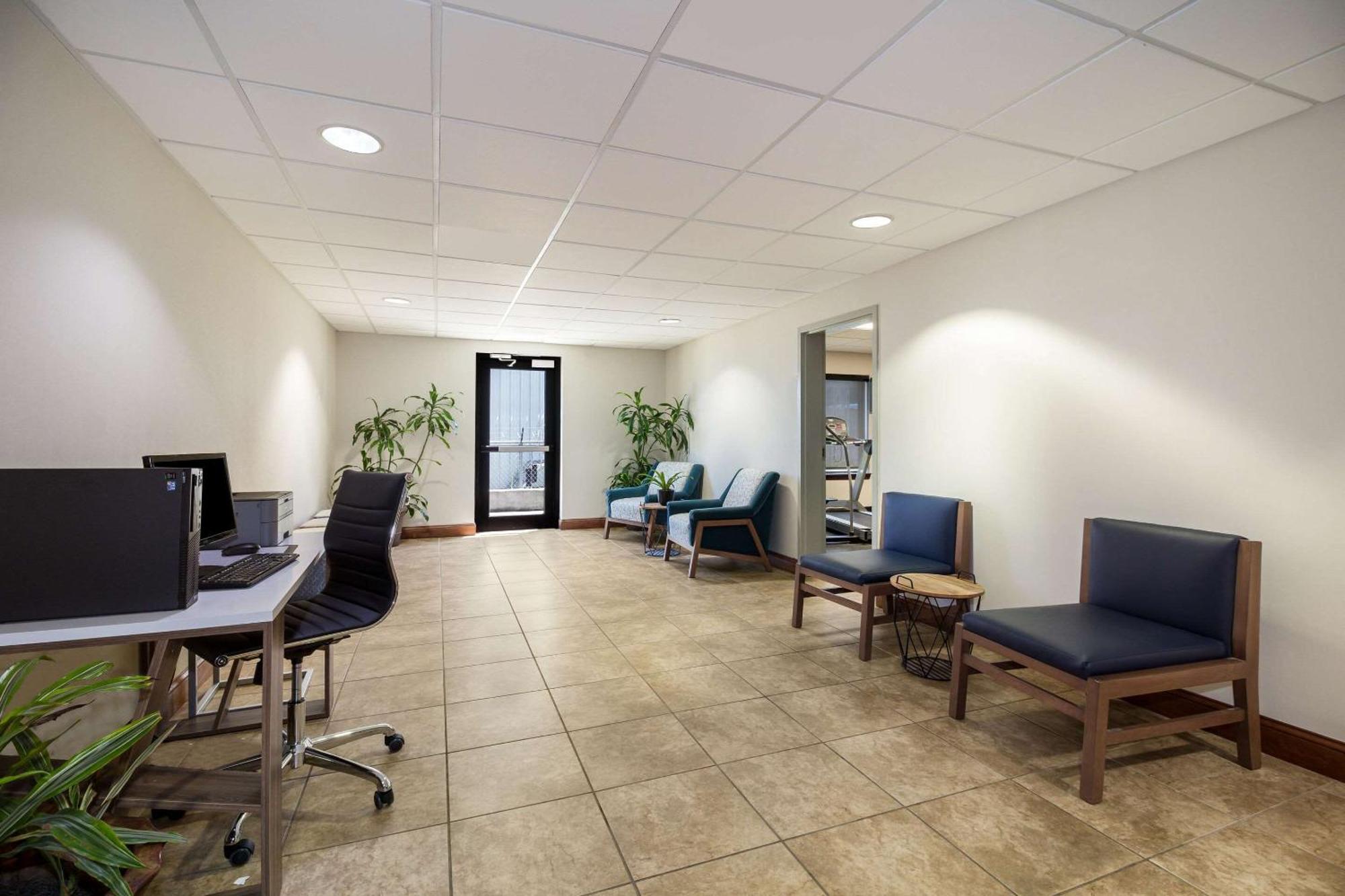 Готель Clarion Pointe Charleston - West Ashley Екстер'єр фото